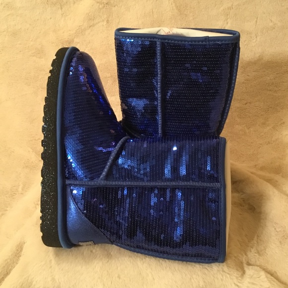 UGG Shoes - Ugg Boots Blue Sequins 🧩 sz 7 women